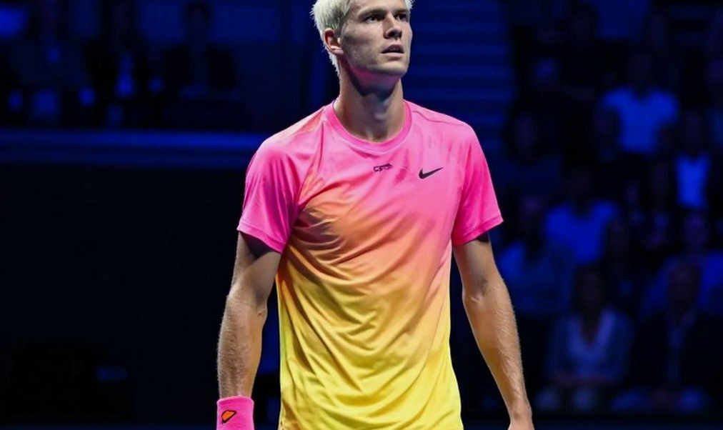 Alex Eala thắng Diane Parry 6-3, 6-1 tại Ningbo: cú trả giao bóng vá lại phần sàn đã mất